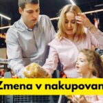 obrazok zeny a muza v obchode s potravinami