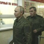 Putin v uniforme