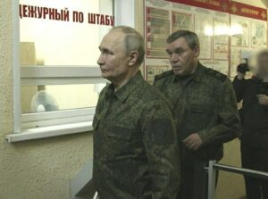 Putin v uniforme